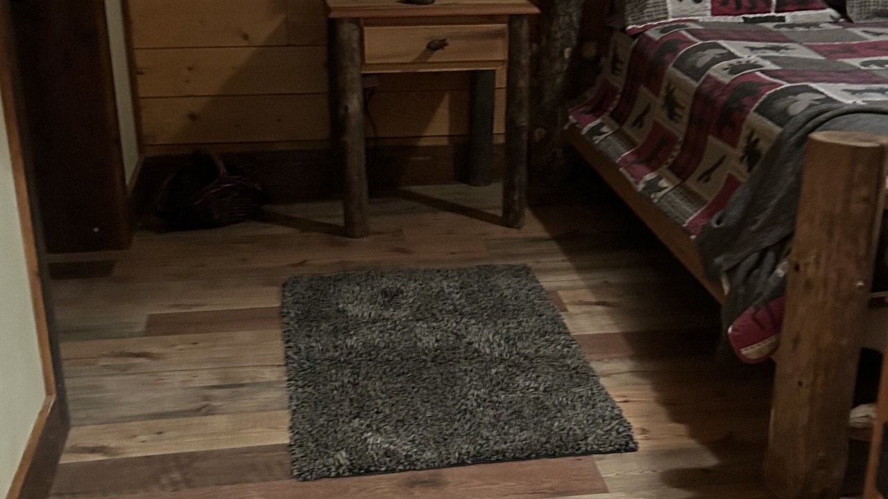 Photo of Bedroom in Garden Valley