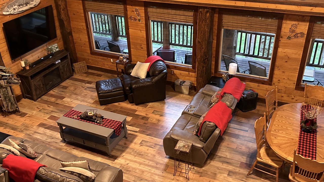 Photo of Bedroom in Garden Valley