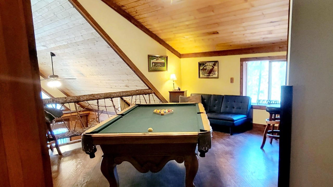 Photo of Bedroom in Garden Valley