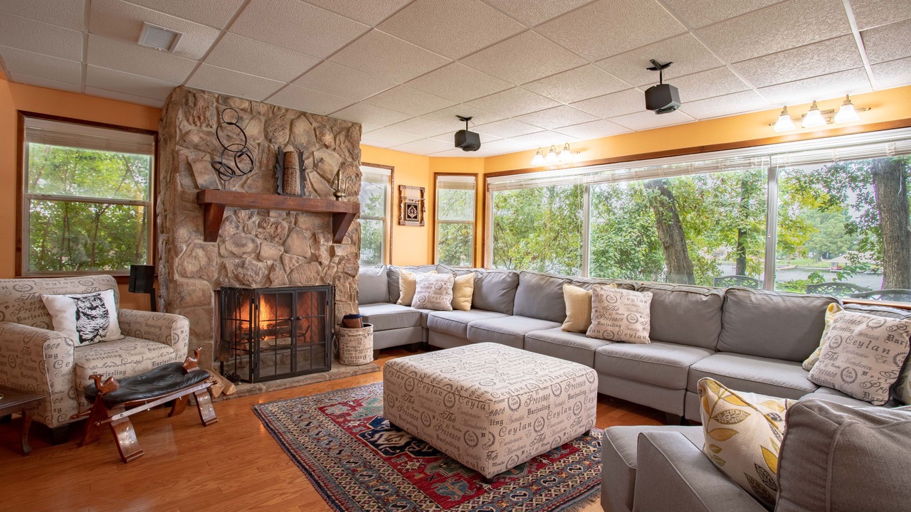 Photo of Livingroom in Enchanted Oaks