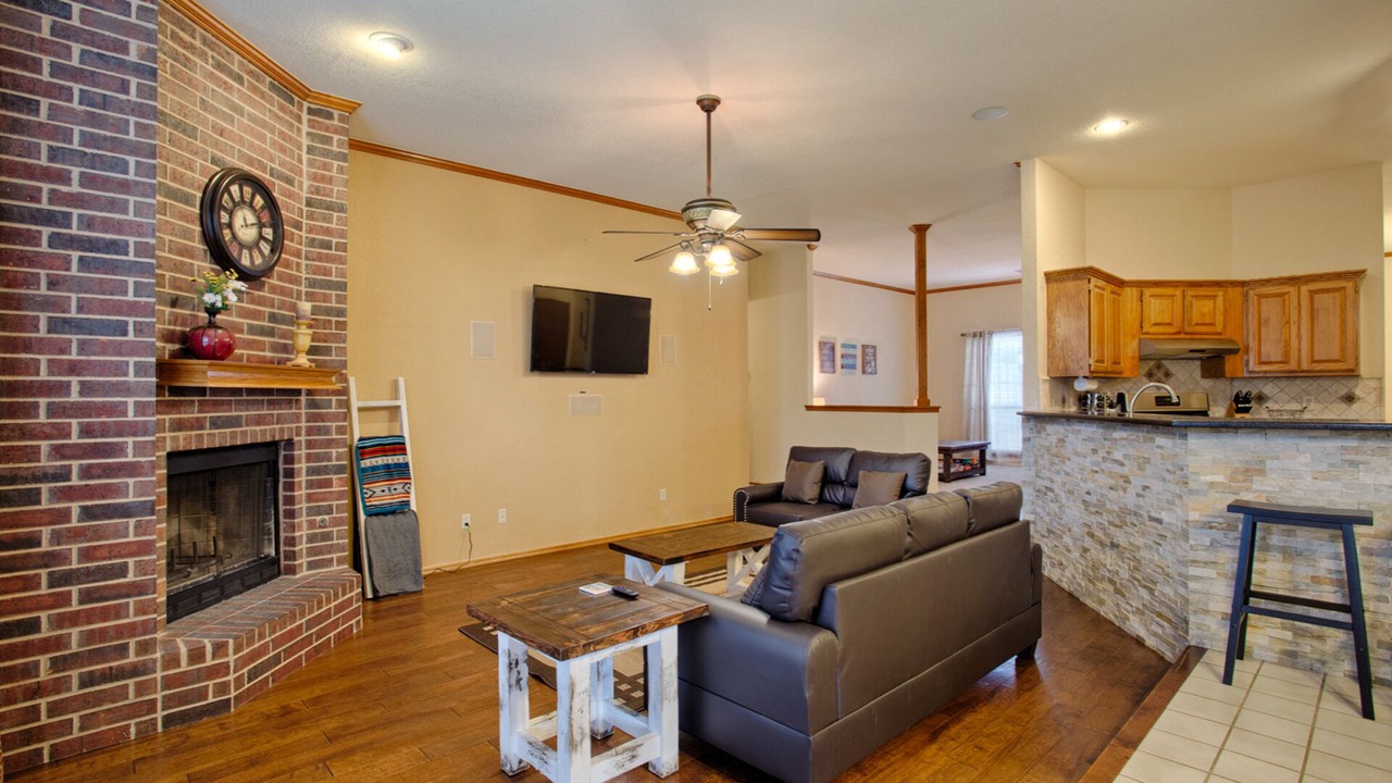 Photo of Livingroom in Edmond