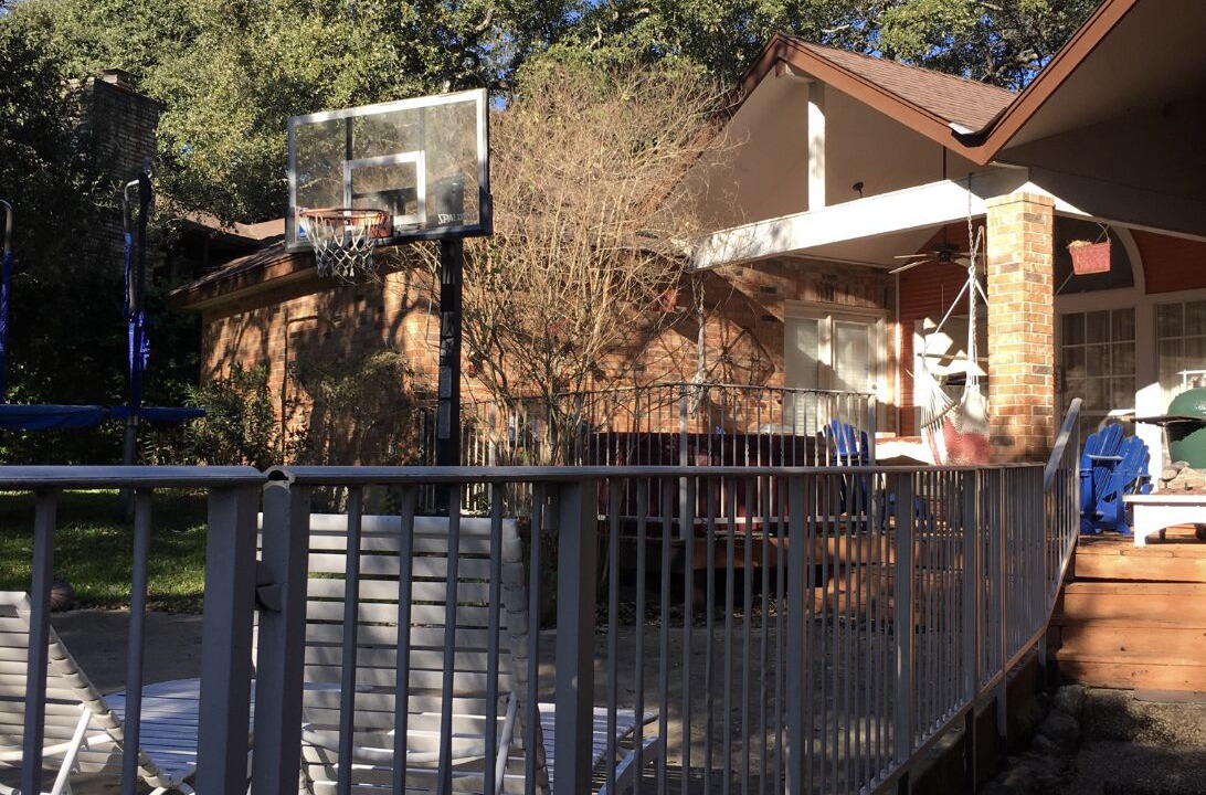 Photo of Outdoor in Vance Jackson