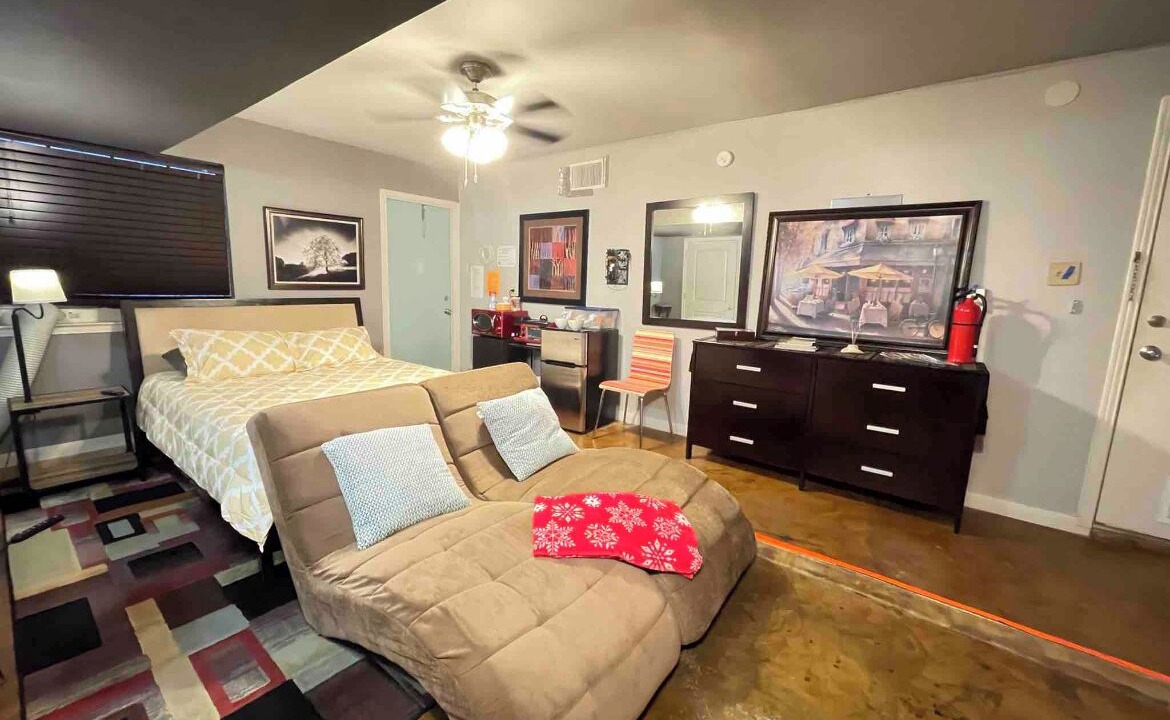 Photo of Bedroom in Vance Jackson