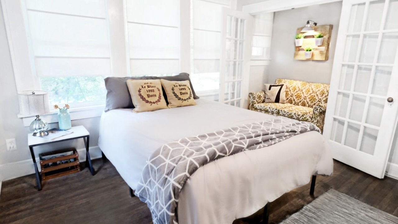 Photo of Bedroom in Lower Greenville