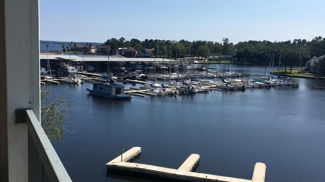 Photo of Patio Balcony in Walden on Lake Conroe