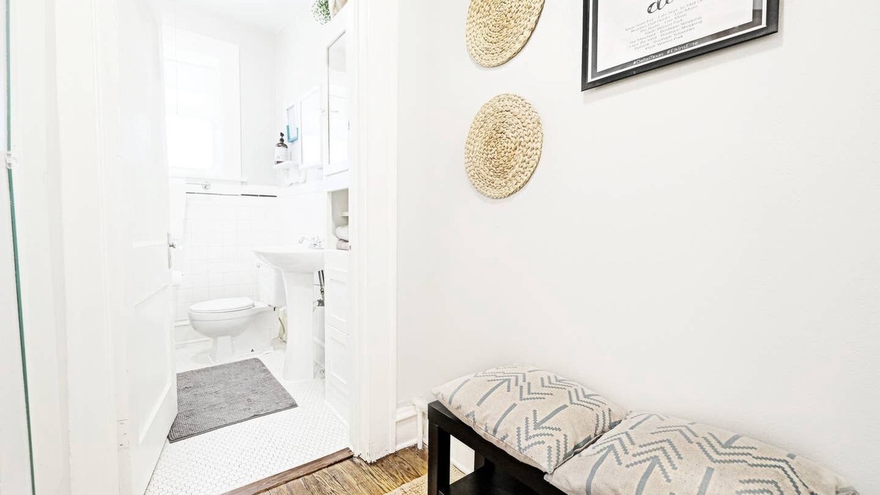 Photo of Bathroom in Lower Greenville