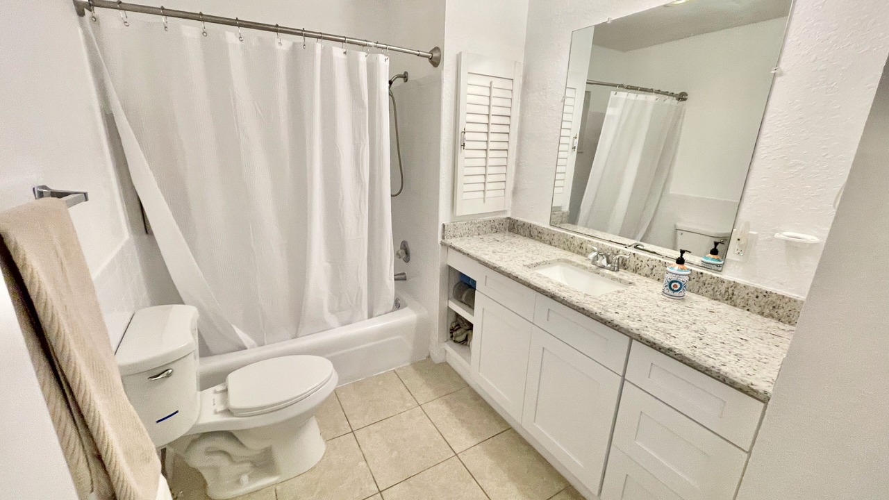 Photo of Bathroom in Orient Park