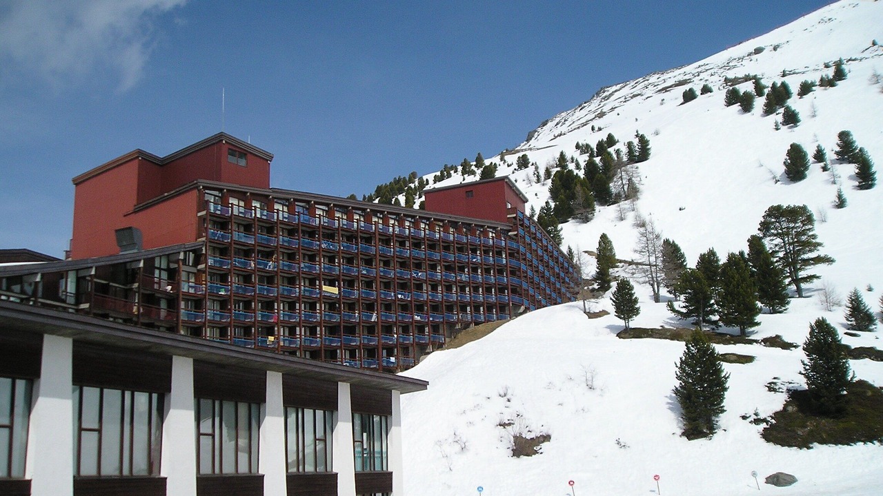 Photo of Outdoor in Arc-2000