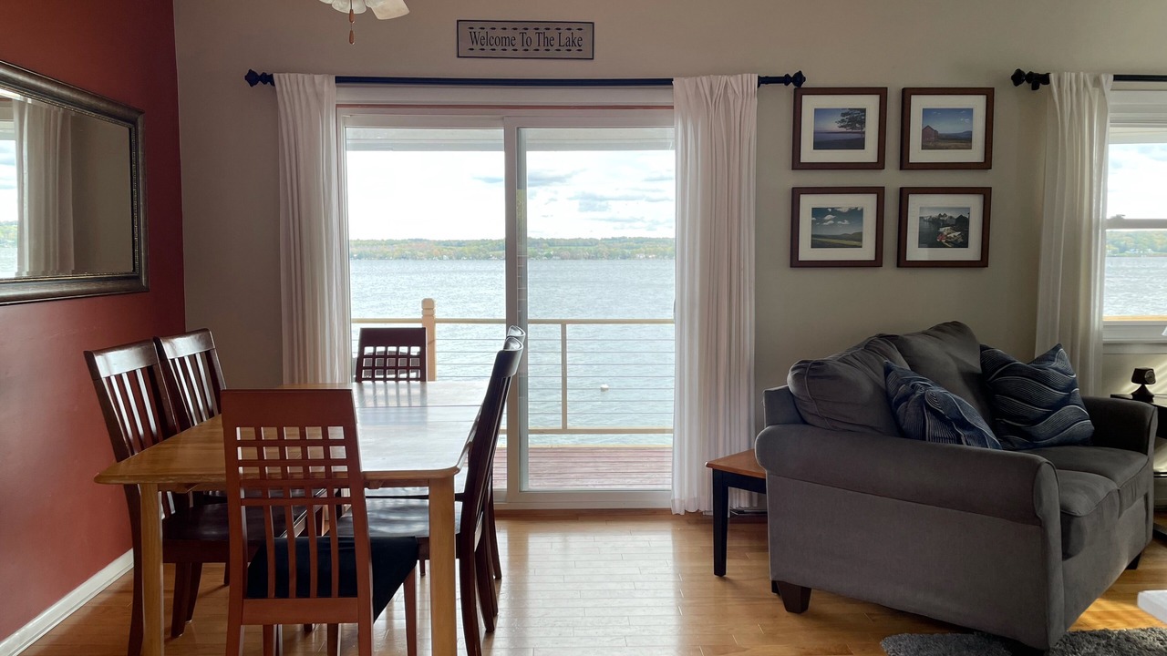 Photo of Livingroom in Canandaigua