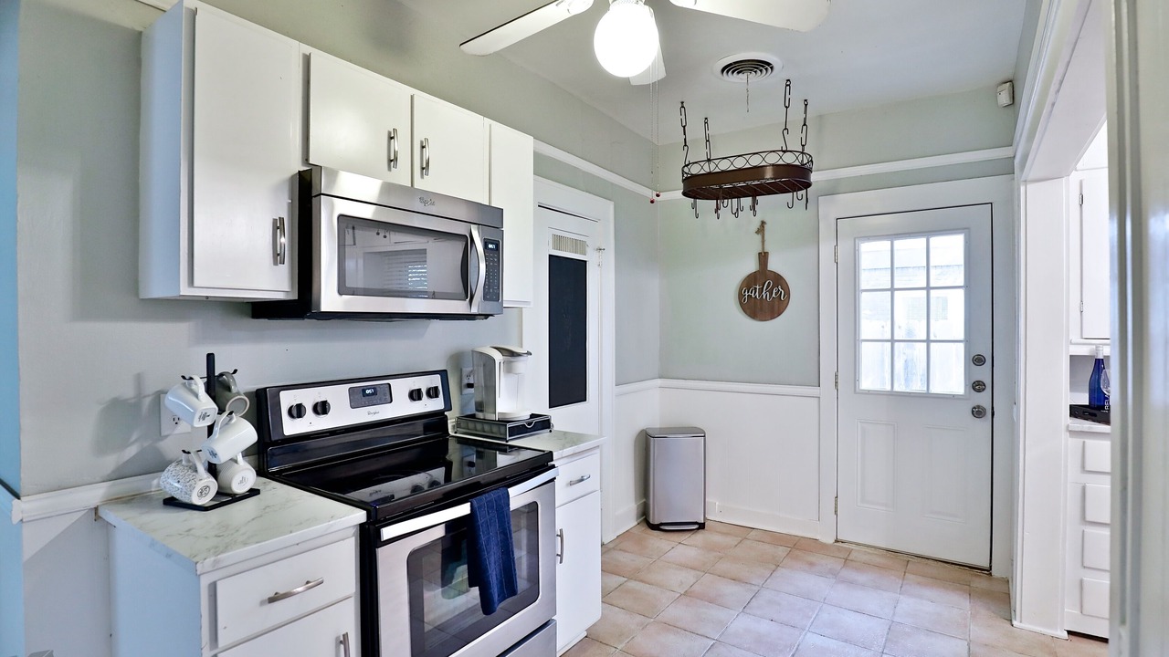 Photo of Kitchen in Sayles Blvd. Area
