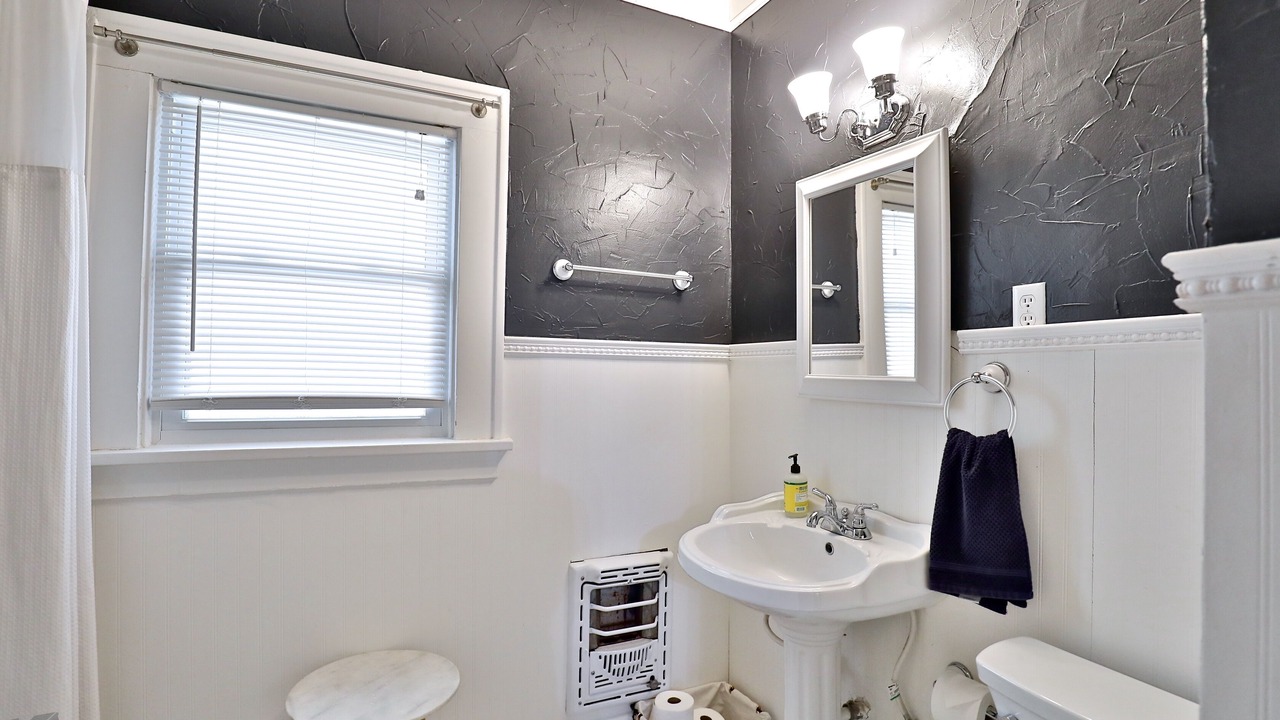 Photo of Bathroom in Sayles Blvd. Area
