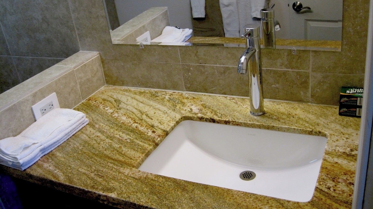 Photo of Bathroom in Waikiki