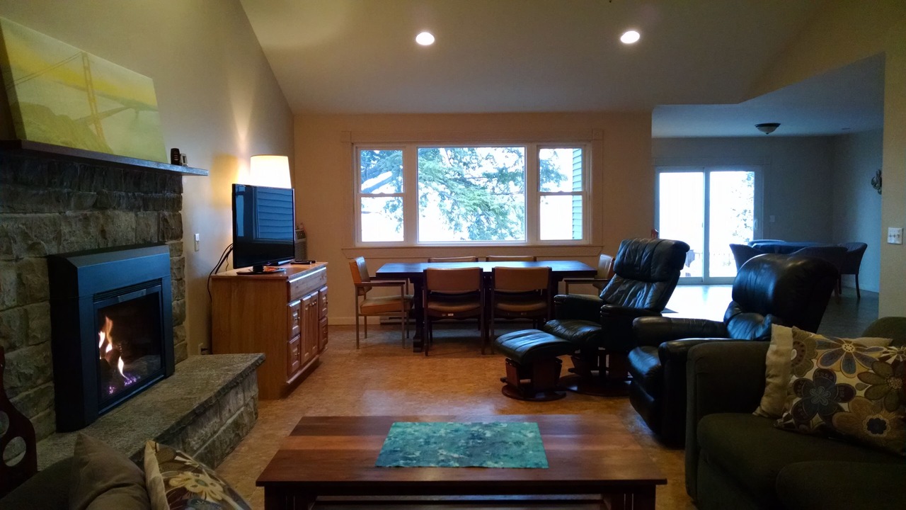 Photo of Livingroom in Town of Torrey