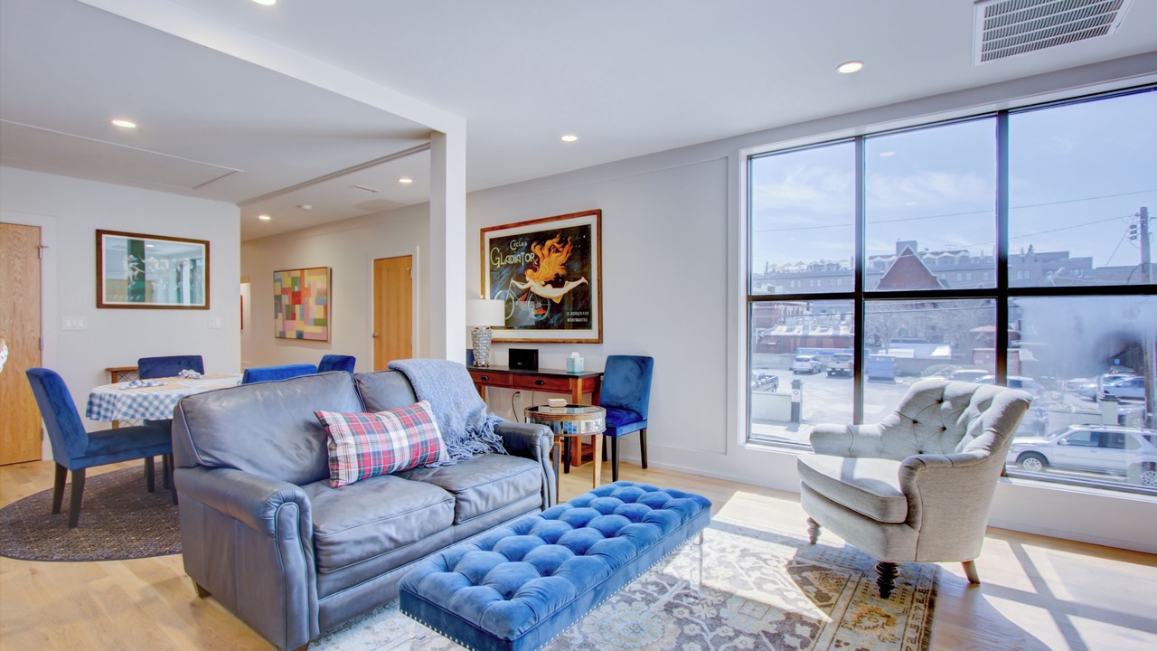 Photo of Livingroom in Charleston Historic District