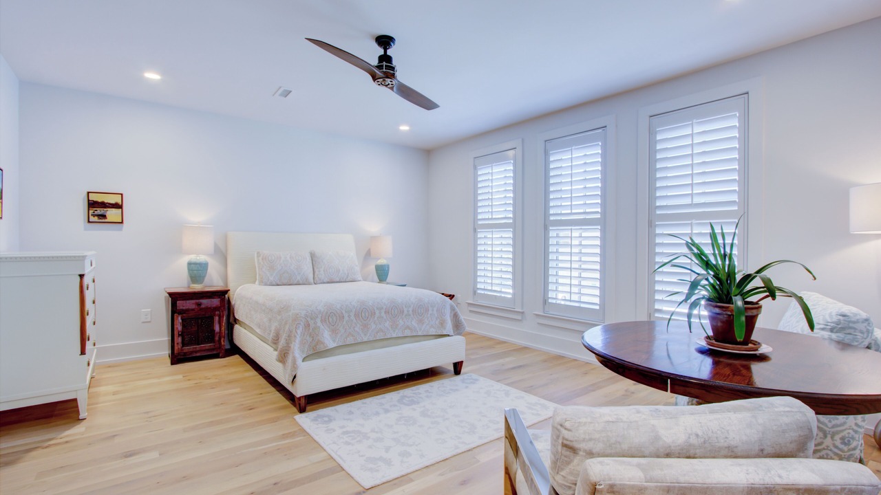 Photo of Bedroom in Charleston Historic District