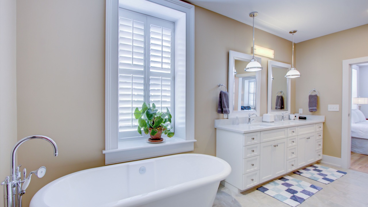 Photo of Bathroom in Charleston Historic District