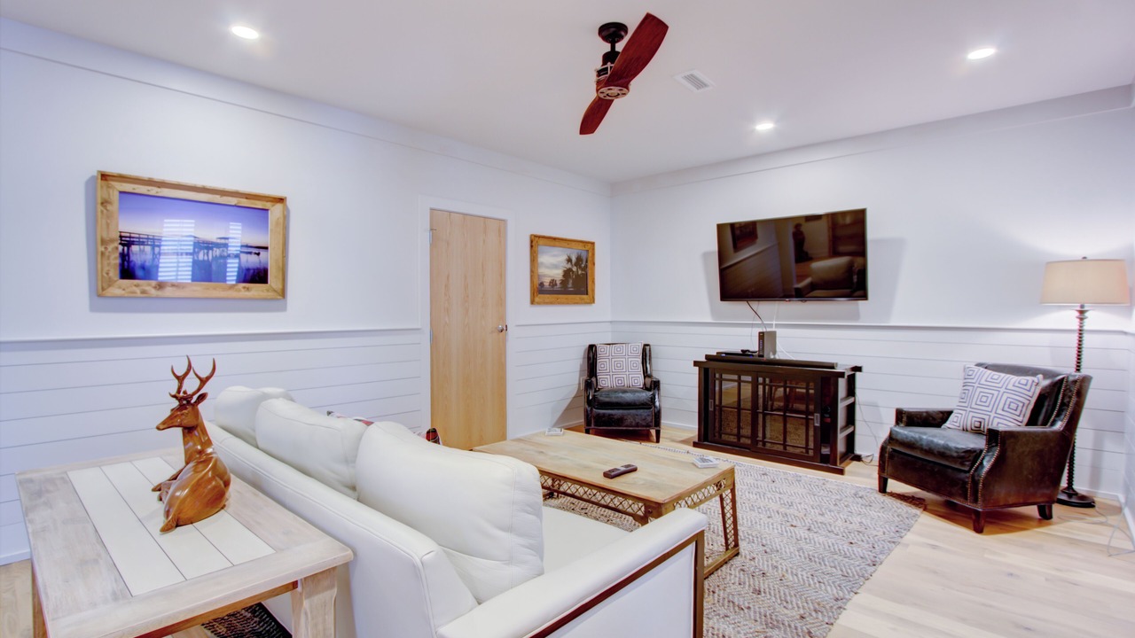 Photo of Livingroom in Charleston Historic District
