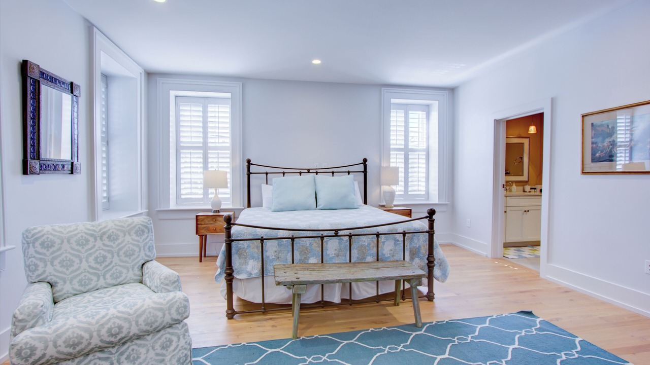 Photo of Bedroom in Charleston Historic District