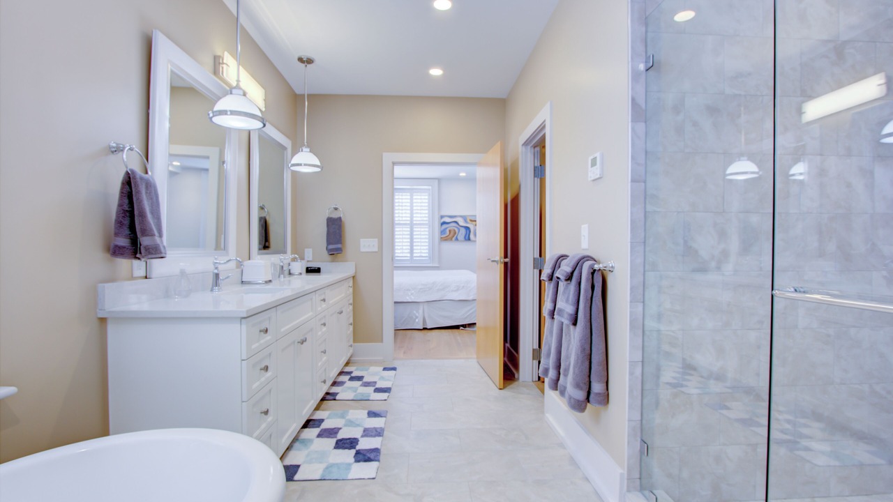 Photo of Bathroom in Charleston Historic District