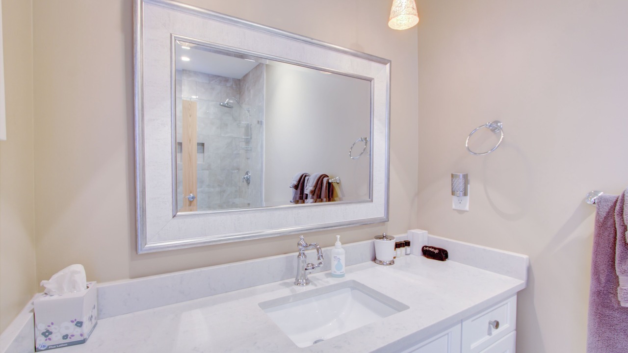 Photo of Bathroom in Charleston Historic District
