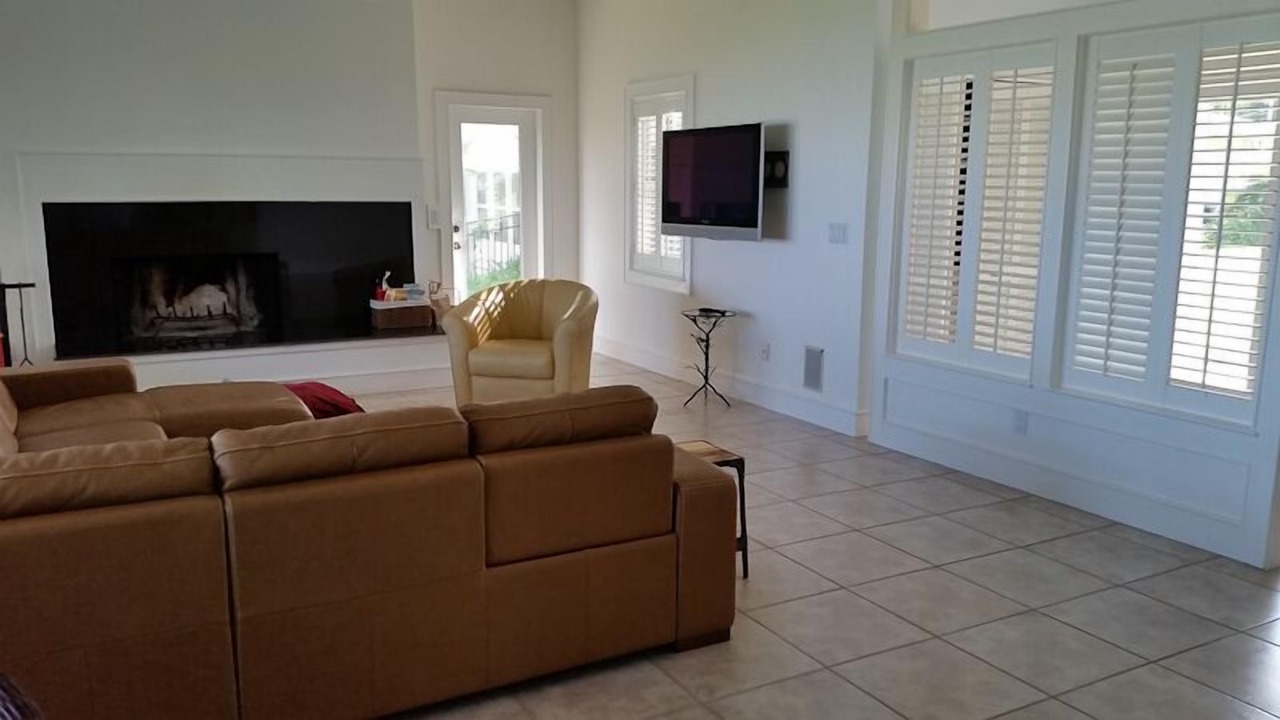 Photo of Livingroom in Crystal Beach