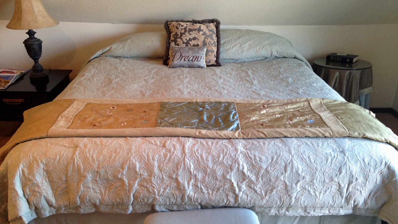 Photo of Bedroom in Hollister