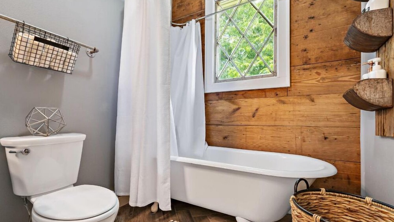 Photo of Bathroom in North Waco