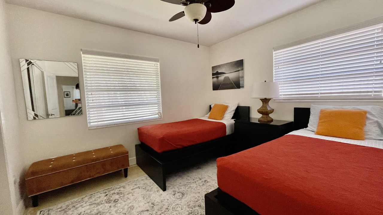 Photo of Bedroom in Gulf Gate Estates