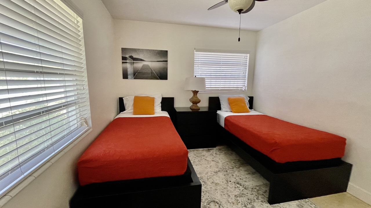 Photo of Bedroom in Gulf Gate Estates