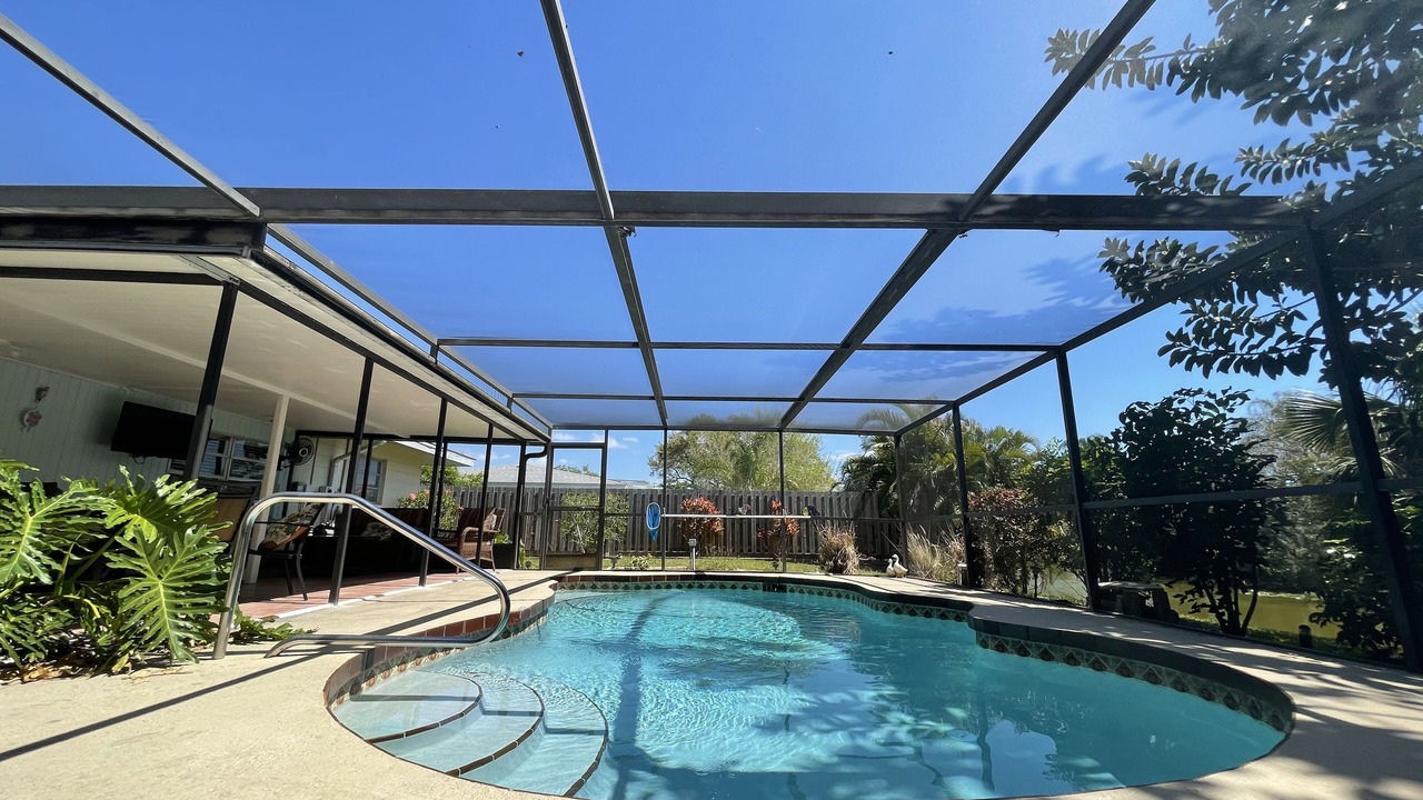 Photo of Outdoor in Gulf Gate Estates