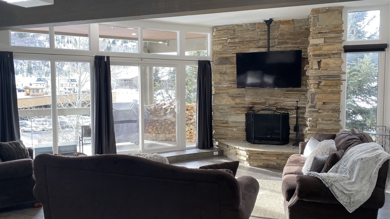 Photo of Livingroom in Deer Valley
