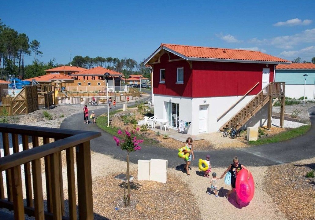 Photo of Bedroom in Parentis-en-Born