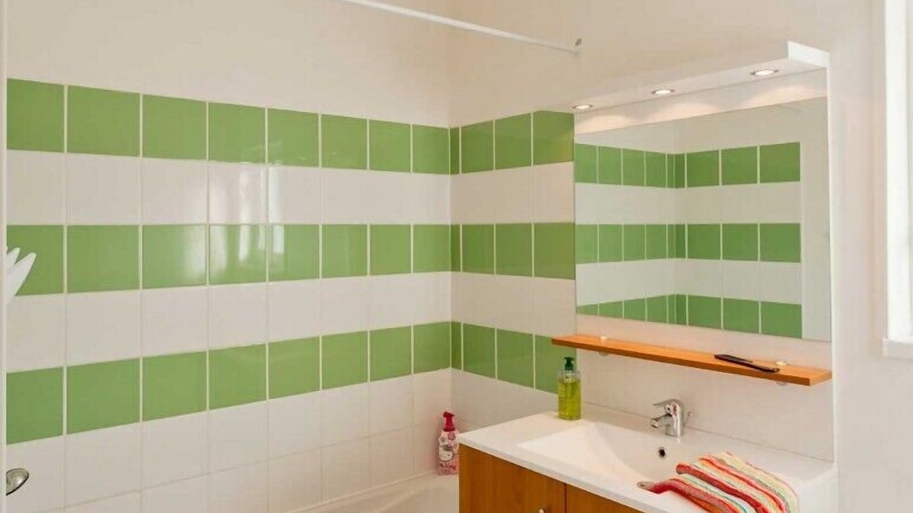 Photo of Bathroom in Parentis-en-Born