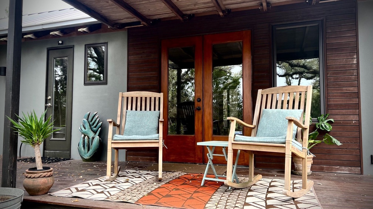Photo of Patio Balcony in Long Branch Valley