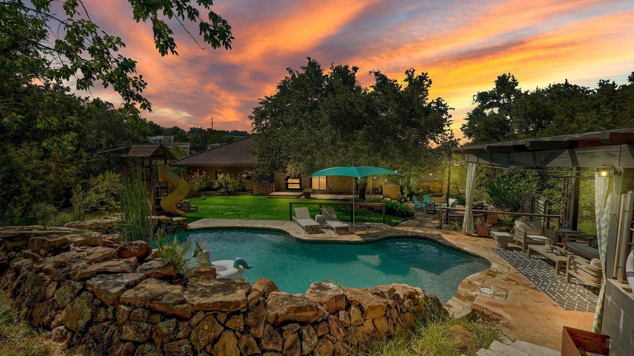 Photo of Outdoor in Austin Lake Estates