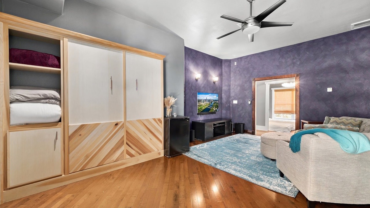 Photo of Bedroom in Austin Lake Estates