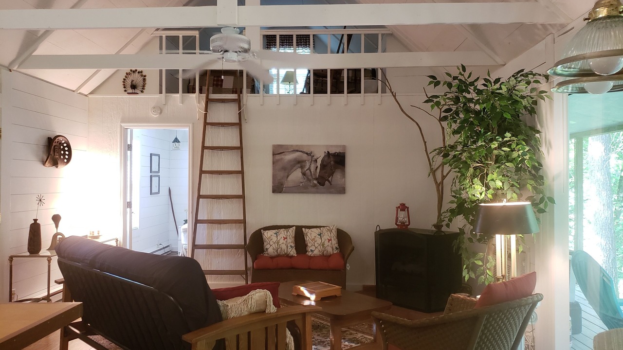 Photo of Livingroom in Keene