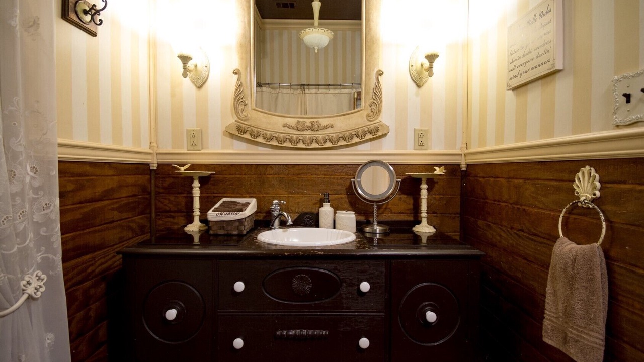 Photo of Bathroom in Natchez