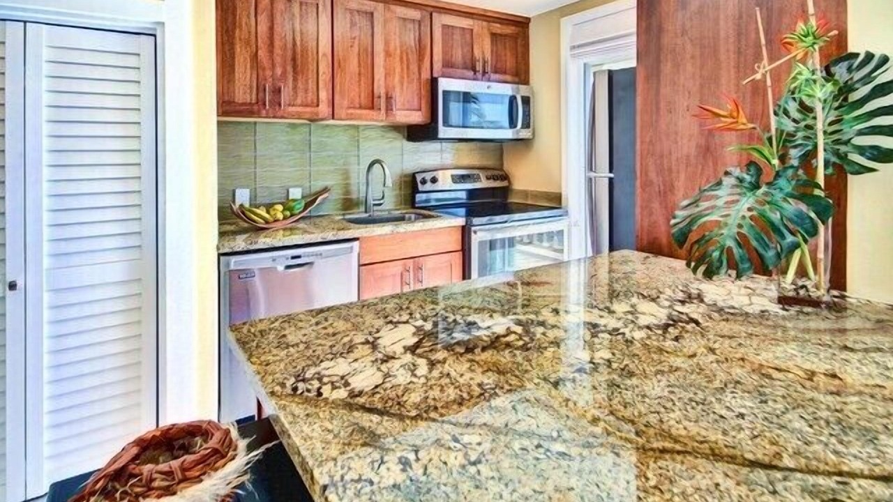 Photo of Kitchen in Historic Lahaina Front Street