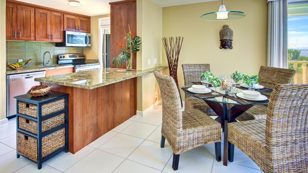 Photo of Kitchen in Historic Lahaina Front Street