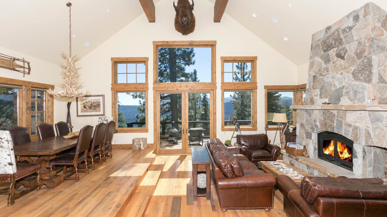 Photo of Livingroom in Truckee