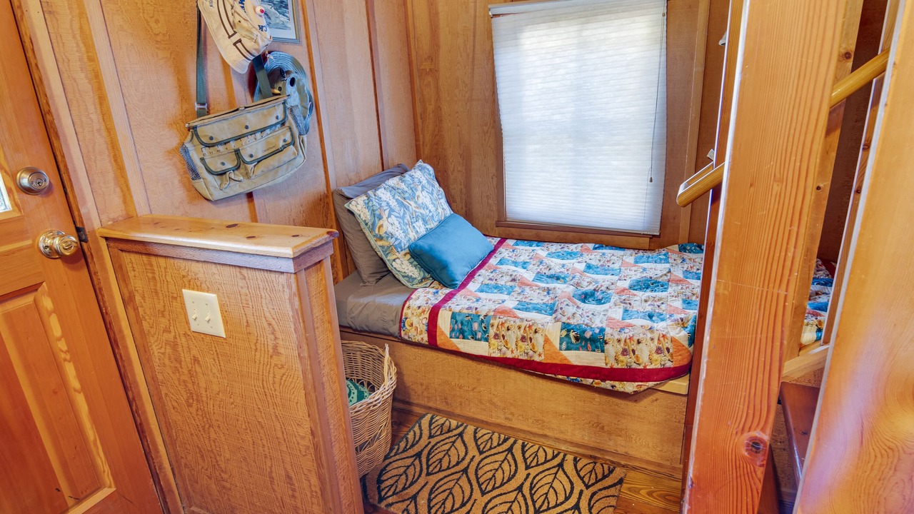 Photo of Bedroom in Yachats