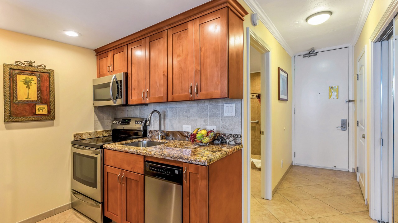 Photo of Kitchen in Historic Lahaina Front Street