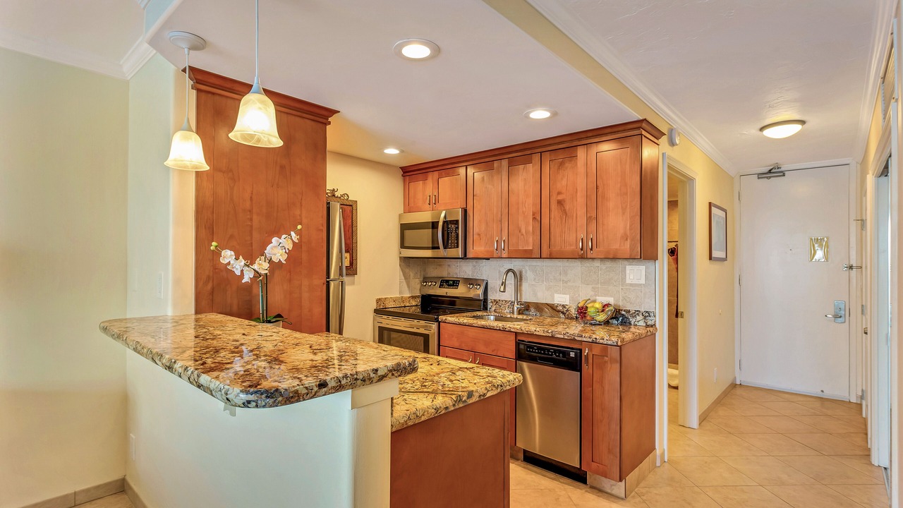Photo of Kitchen in Historic Lahaina Front Street