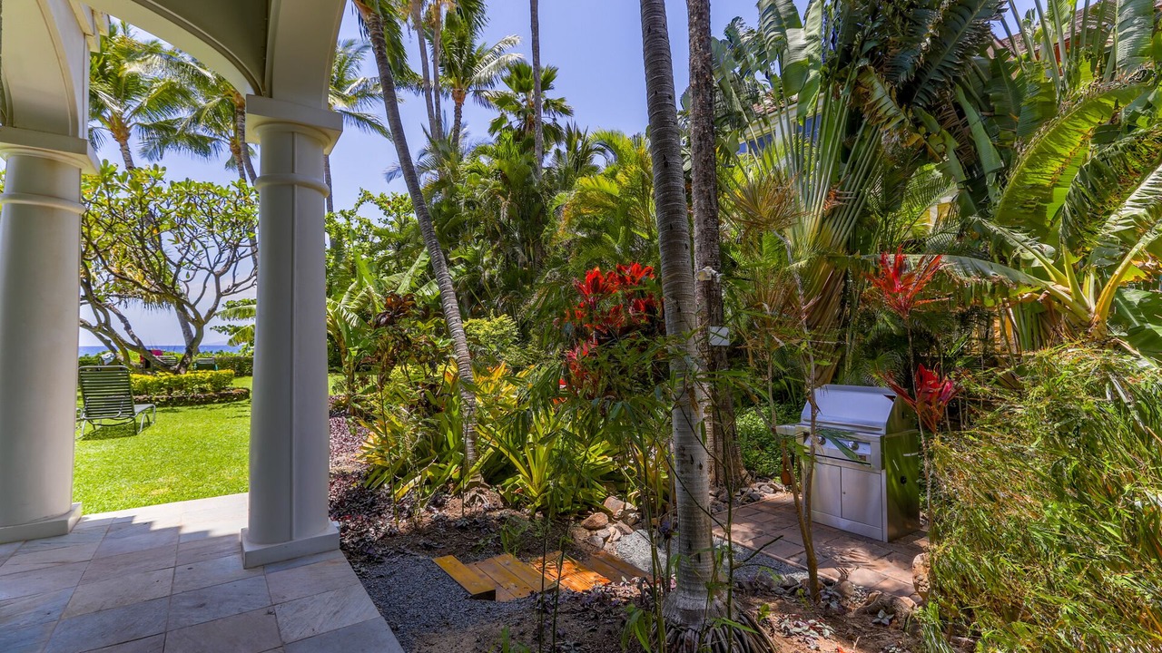 Photo of Outdoor in Historic Lahaina Front Street