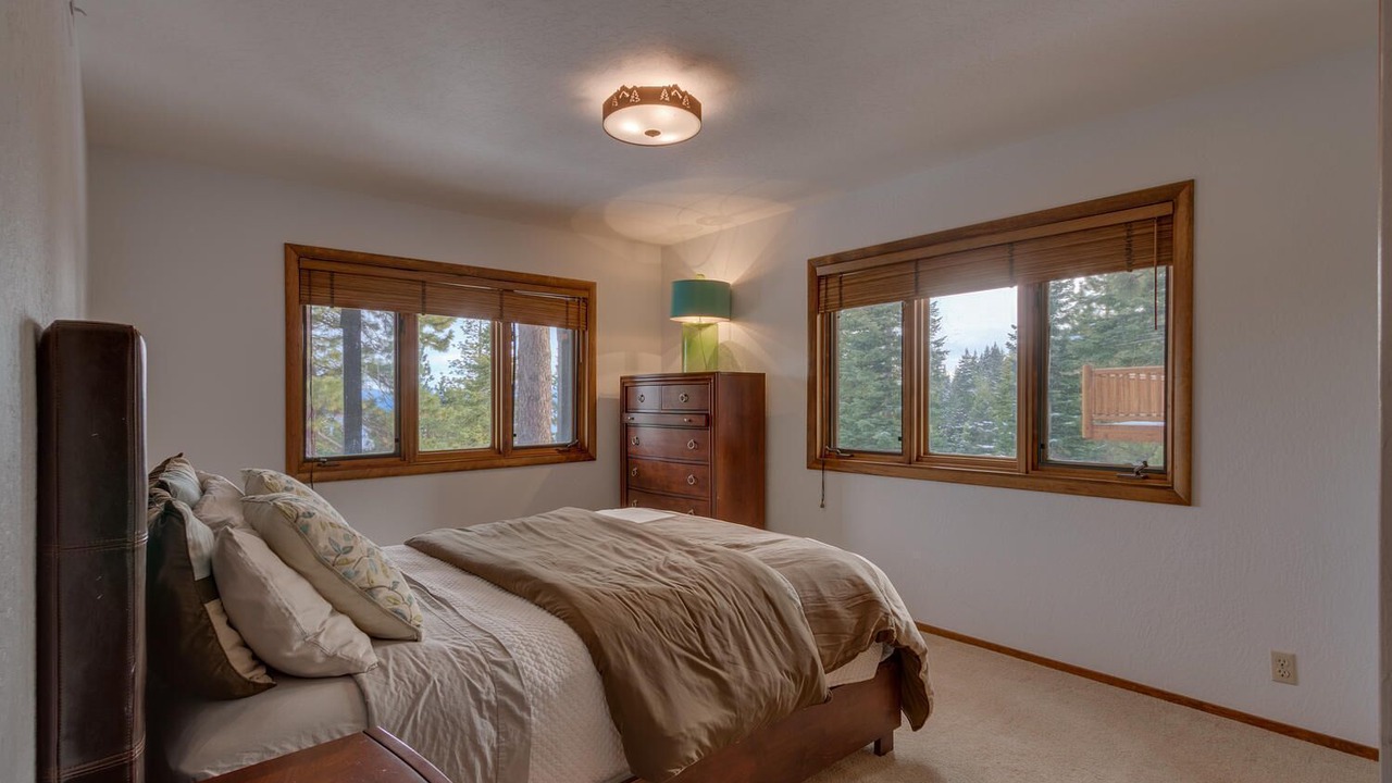 Photo of Bedroom in Kingswood Estates