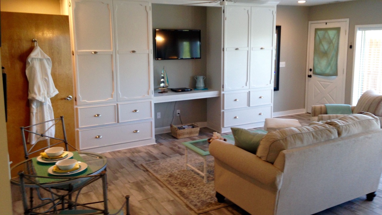 Photo of Livingroom in Hollister