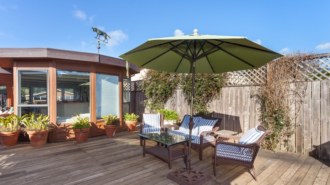 Photo of Patio Balcony in Stinson Beach