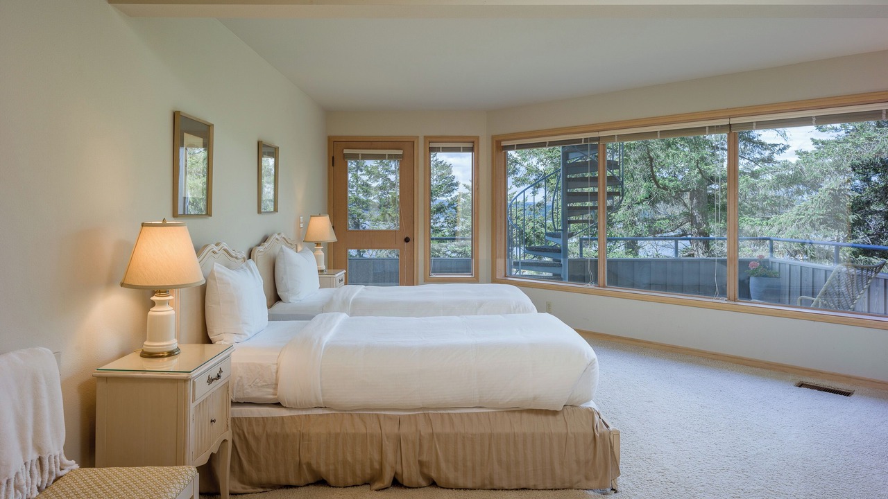 Photo of Others in Orcas