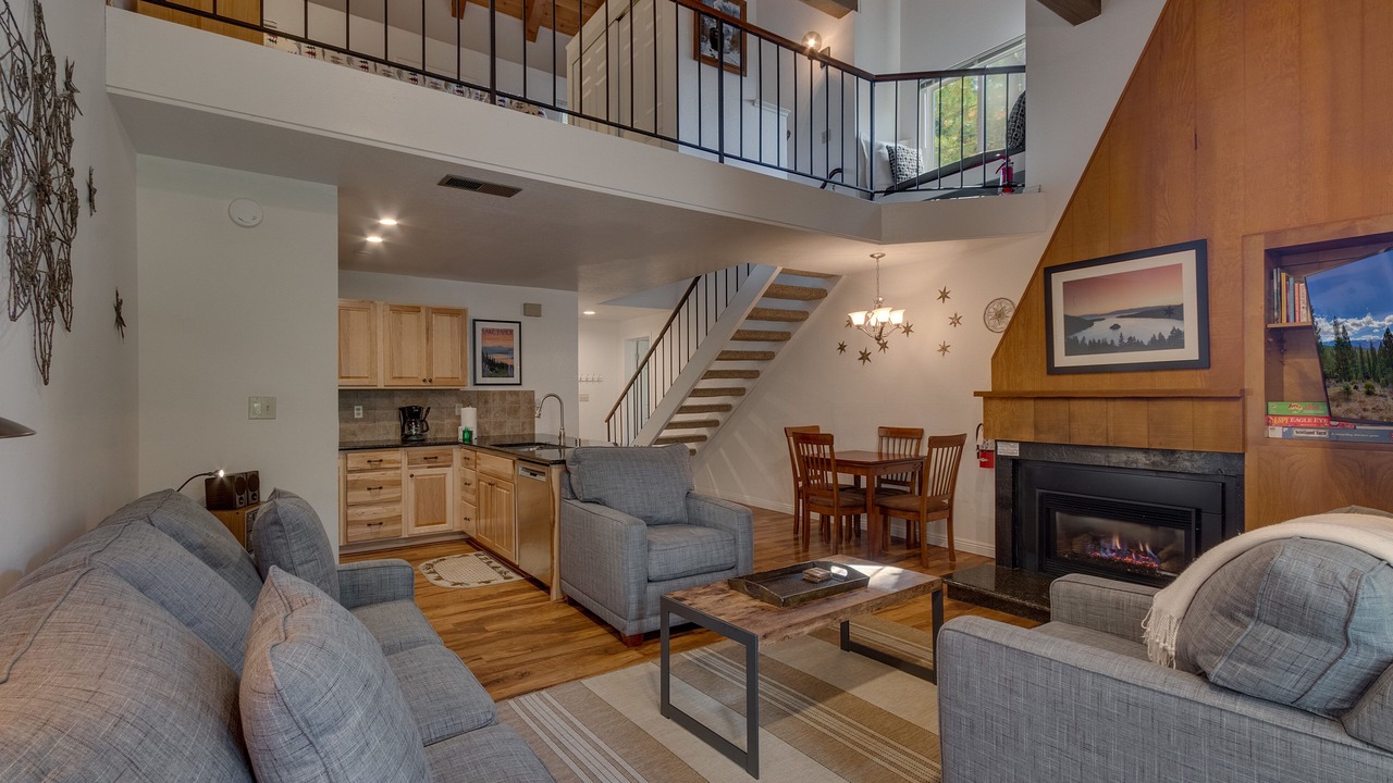 Photo of Livingroom in Carnelian Woods